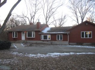 6411 W Rawson Bridge Rd, Cary, IL 60013