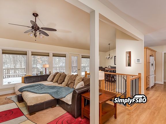 5th image of 1904 Glenwood Dr