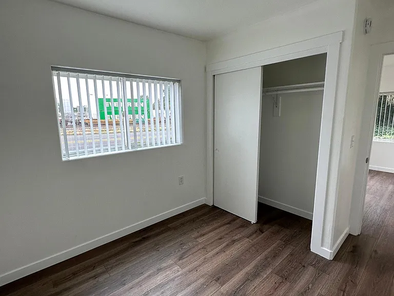 2514 NE Lombard St — Photo 6