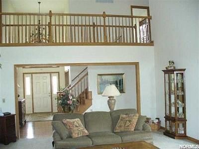 3rd image of 38319 Arbor Ct