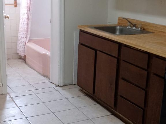 3rd image of 4545 N 13th St Unit 1A