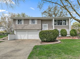 1618 Syracuse Ln, Schaumburg, IL 60193