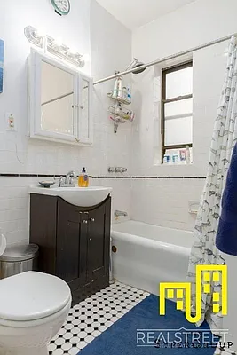 Rented by Real Street Inc | media 8