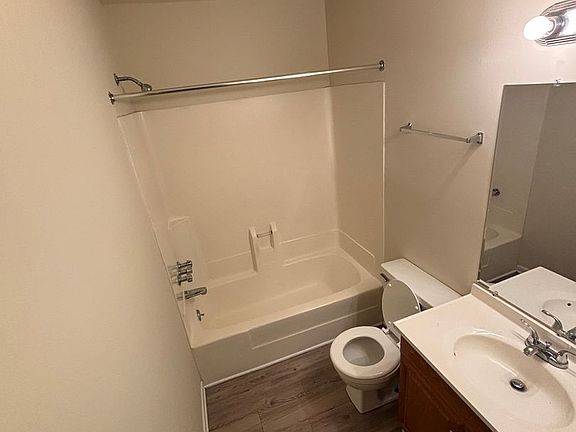 4th image of 804 Gorman St APT B