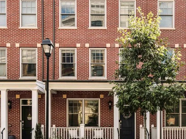 915 Parker Gray School Way, Alexandria, VA 22314