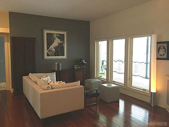 5th image of 5684 Glenbrook Ct