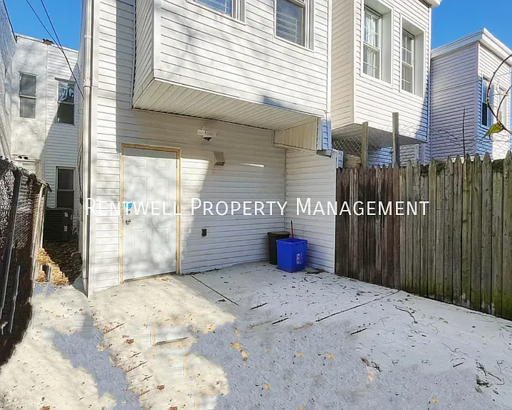 1614 Edgley St — Photo 22