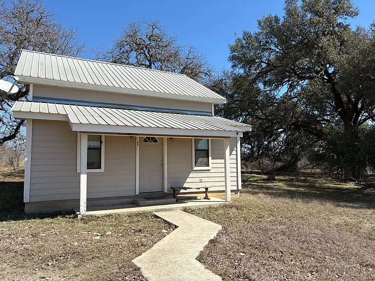 2320 State Highway 16 N — Photo 1