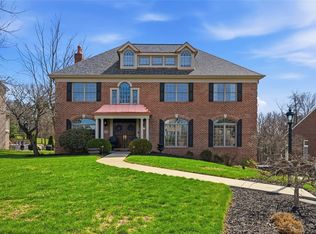 113 Amy Jo Ln, Coraopolis, PA 15108