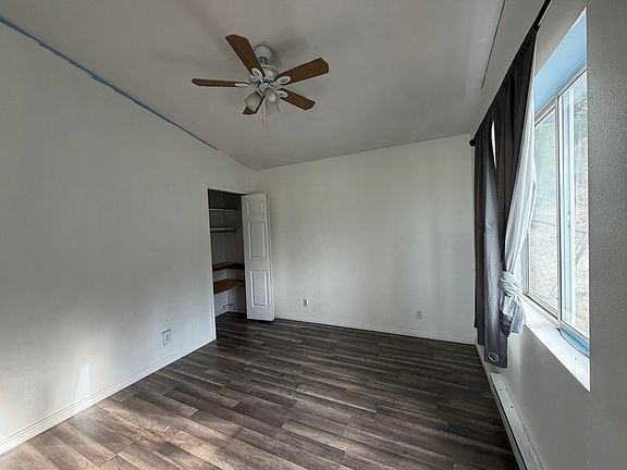 5th image of 207 E Red Hill Rd