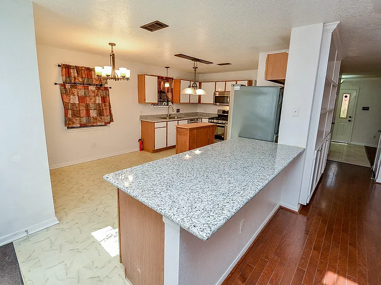 13837 Purplemartin St — Photo 12