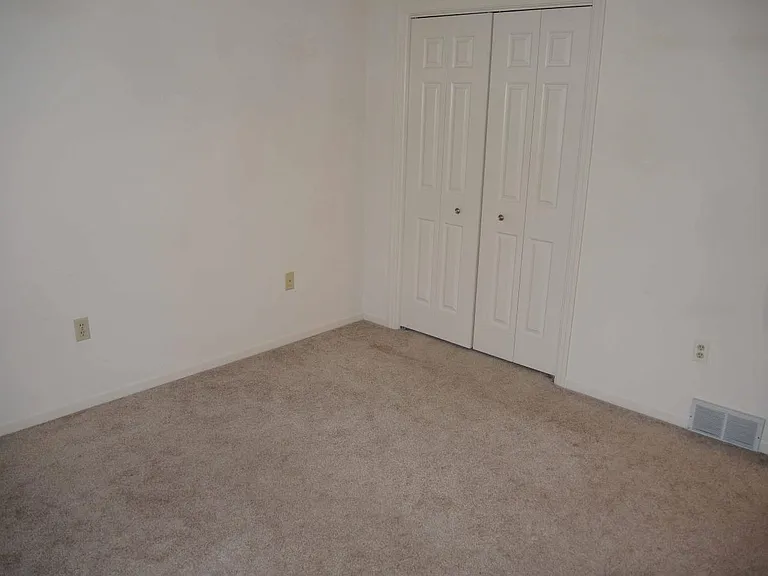 1618 Peony Rd — Photo 10