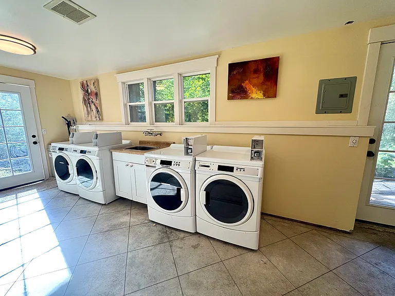 103 Juarez Ave #6 — Photo 8