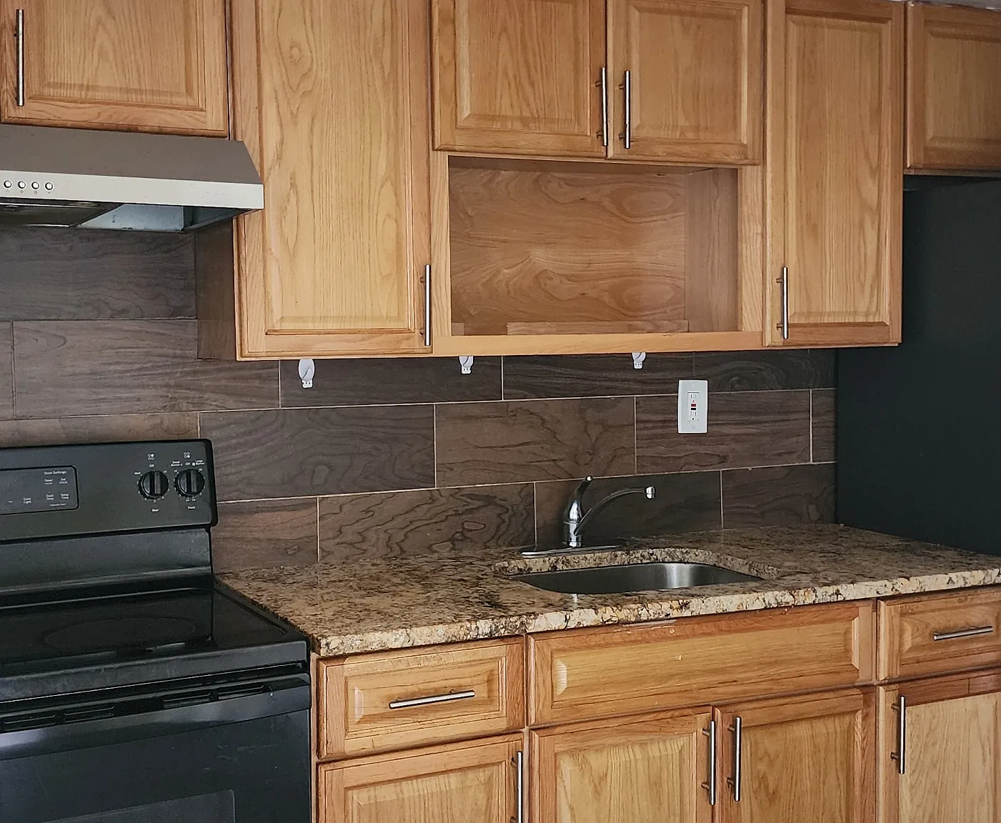 1425 West Erie Avenue - 1R — Photo 3