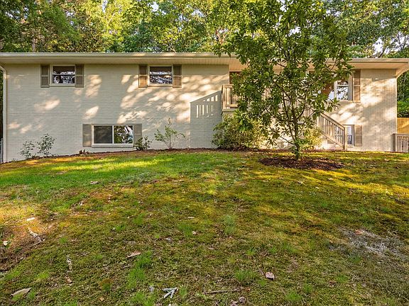 2nd image of 1206 Clermont Dr