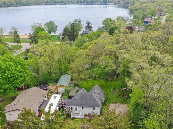 7955 McHenry STREET, Burlington, WI 53105