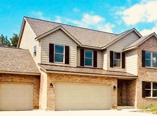 4904 Indian Ridge Dr, Aurora, IN 47001