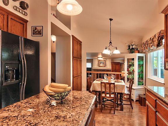 5th image of 9004 Athelson Pl