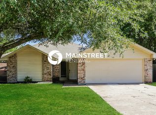 516 E Lark Ct, Desoto, TX 75115
