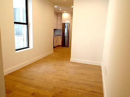 Rented by Evergreen Realty & Investments | media 20