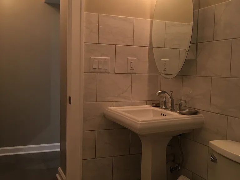 37 W Tompkins St #B — Photo 14