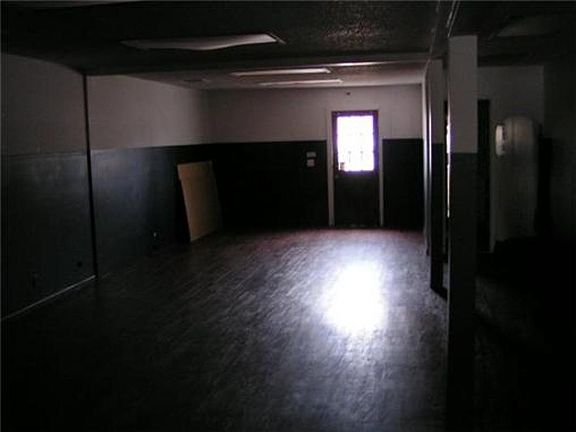 3rd image of 23 W Wea St