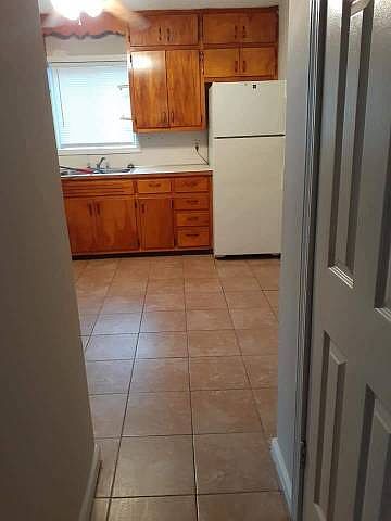 1st image of 1100 Cedar St APT 02