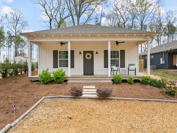 90 Cove Dr, Eclectic, AL 36024