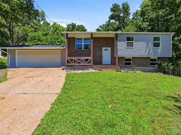 25 Apache Trl, Fenton, MO 63026