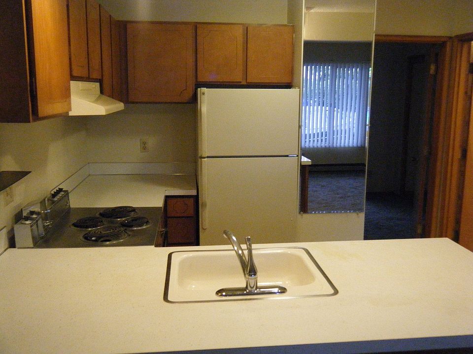 LR to Kitchen View