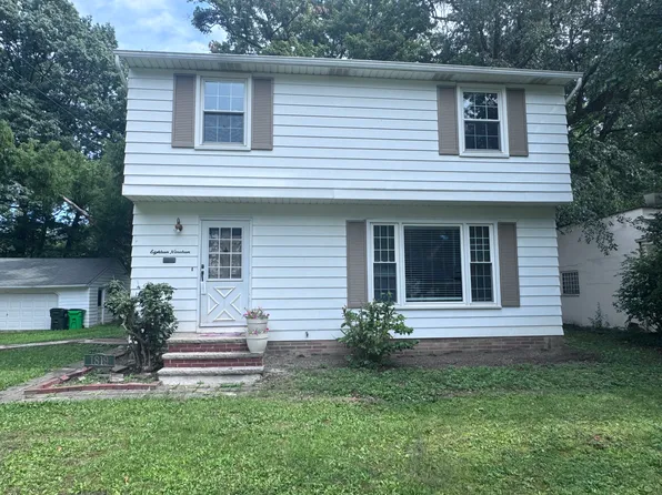 1819 Oakmount Rd, South Euclid, OH 44121