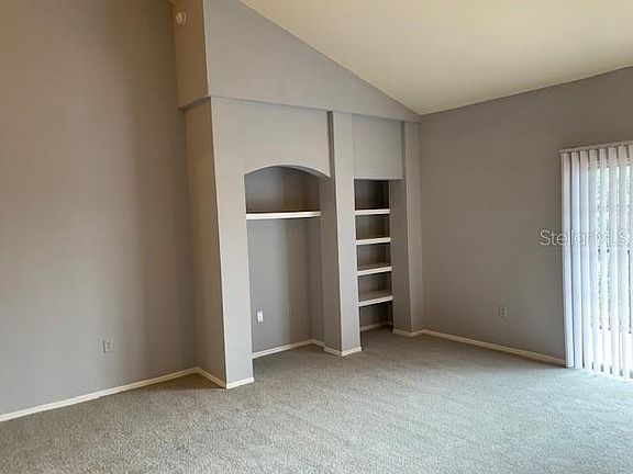 3rd image of 122 Vista Verdi 300 Cir