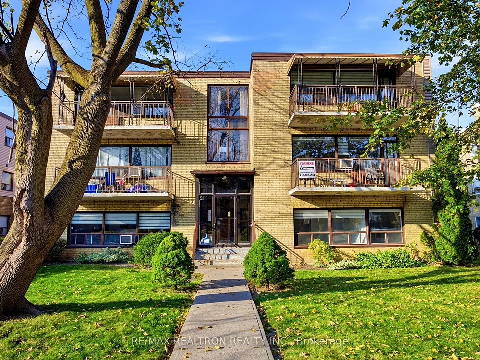4 Meadowbrook Rd #1