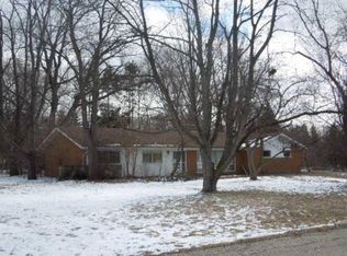 5971 Burnham Rd, Bloomfield Hills, MI 48302