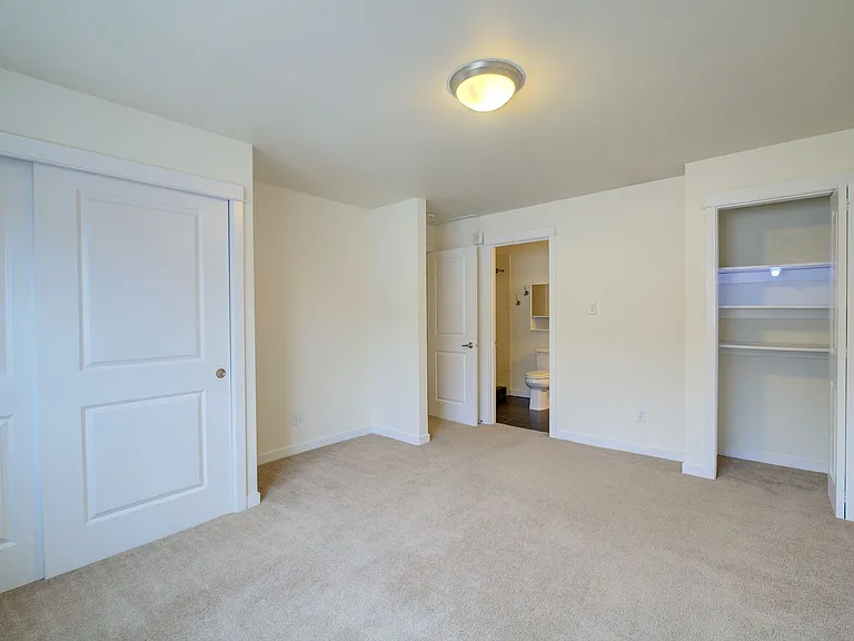 11525 Greenwood Ave N #401 — Photo 18