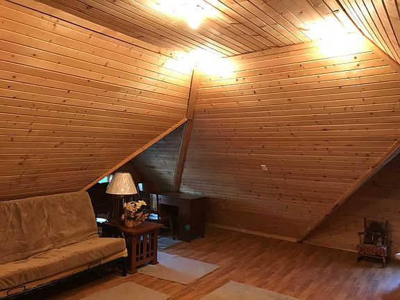 Attic Bonus Room/Bedroom