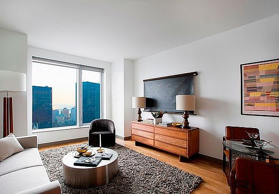 4th image of 8 Spruce St APT 10M