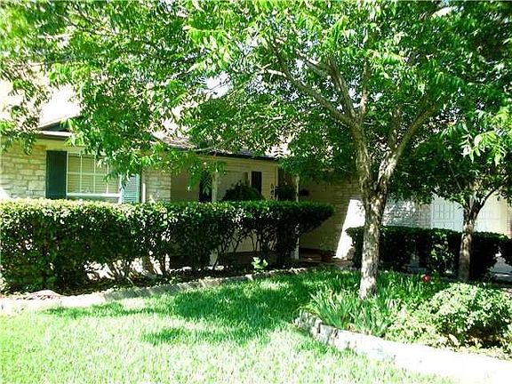 4th image of 905 Brookhollow Dr