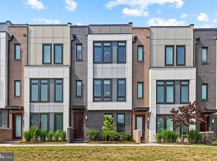 2805 Eisenhower Ave, Alexandria, VA 22314
