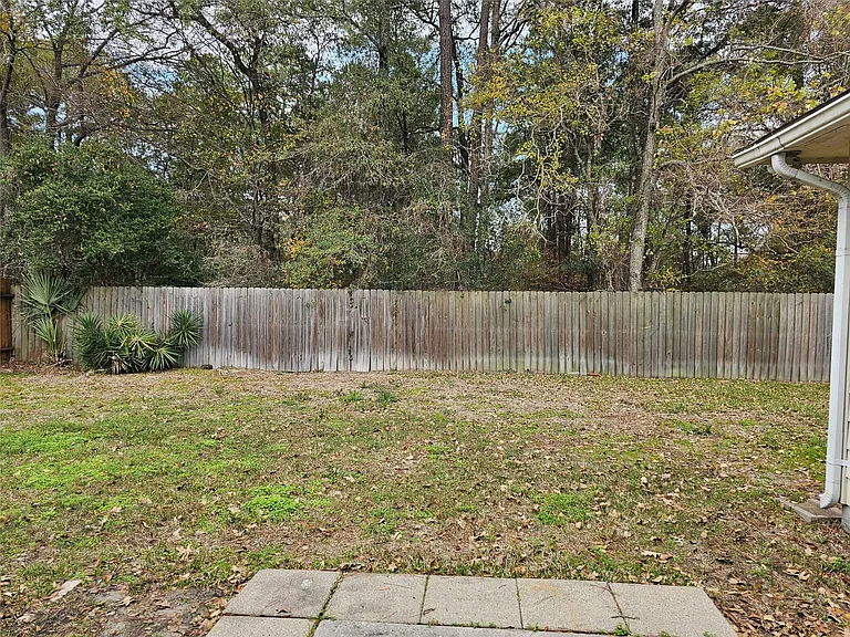 27182 Kings Manor Dr S — Photo 37