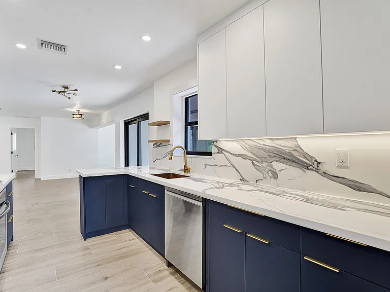 1250 SW 4th St — Photo 22