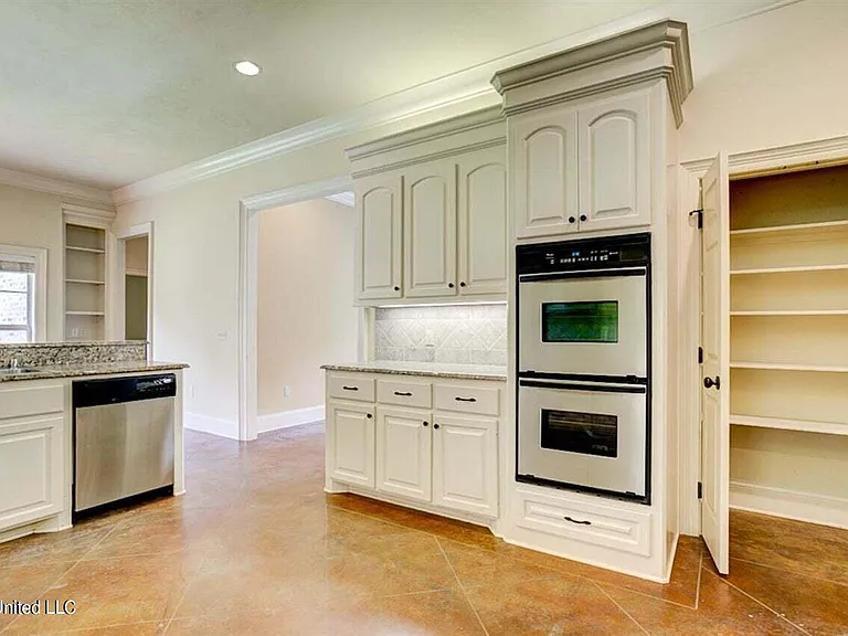 143 Sonnett Cir — Photo 8