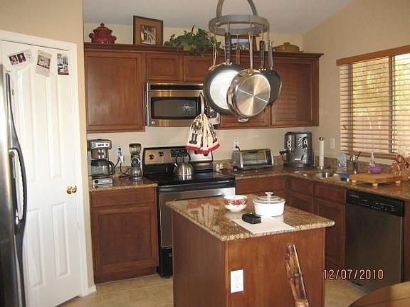 2nd image of 808 E Monona Dr