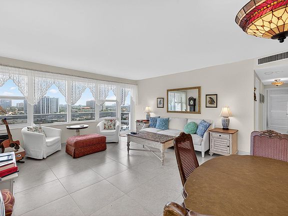 3rd image of 3333 NE 34th Street #1109