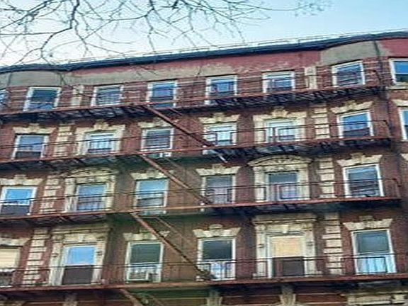 2nd image of 234 E 14th St APT 3C