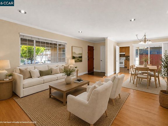 5th image of 31561 Hugh Way