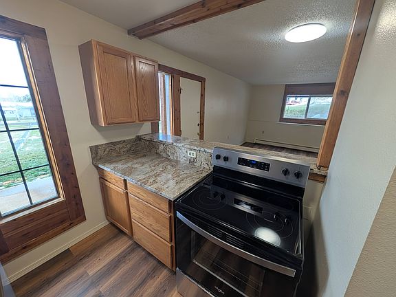 5th image of 510B Mountain View Pl