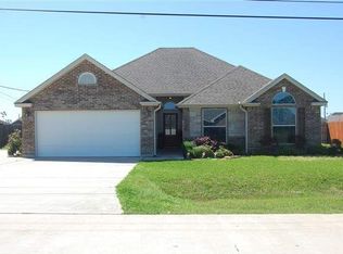 5275 Willowbend Ln, Lumberton, TX 77657