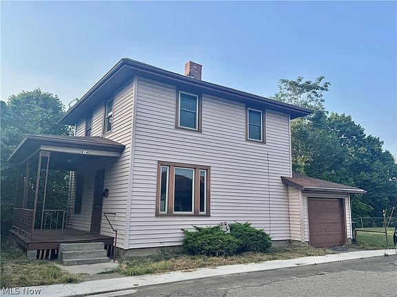 2nd image of 814 Grandview Ave