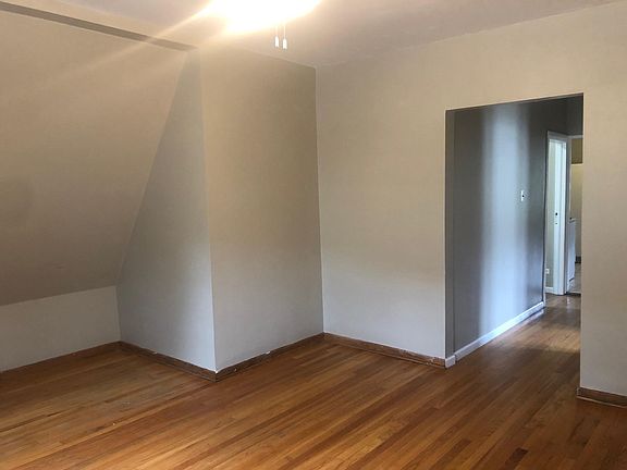 Living room to hallway